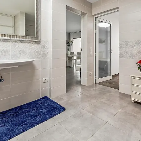 Townhouse Village 53isl25 度假居 阿德耶