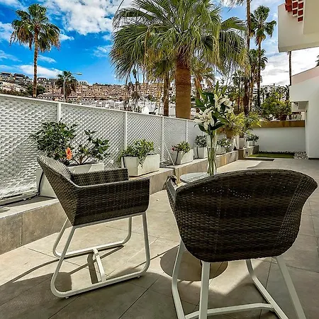 Townhouse Village 53isl25